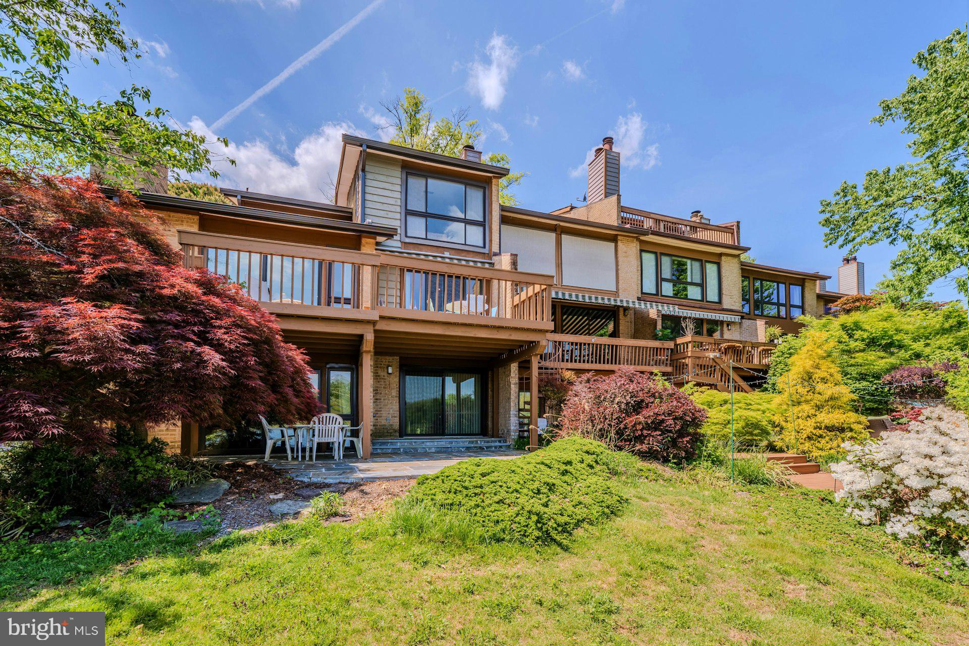 2013 LAKEWINDS DRIVE
