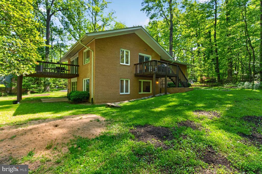 12128 BASSET LANE