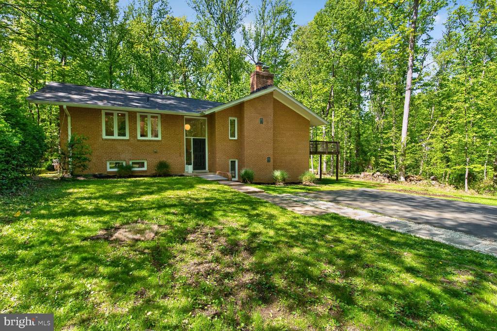 12128 BASSET LANE
