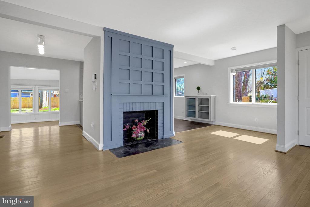 7909 MARTHA WASHINGTON STREET