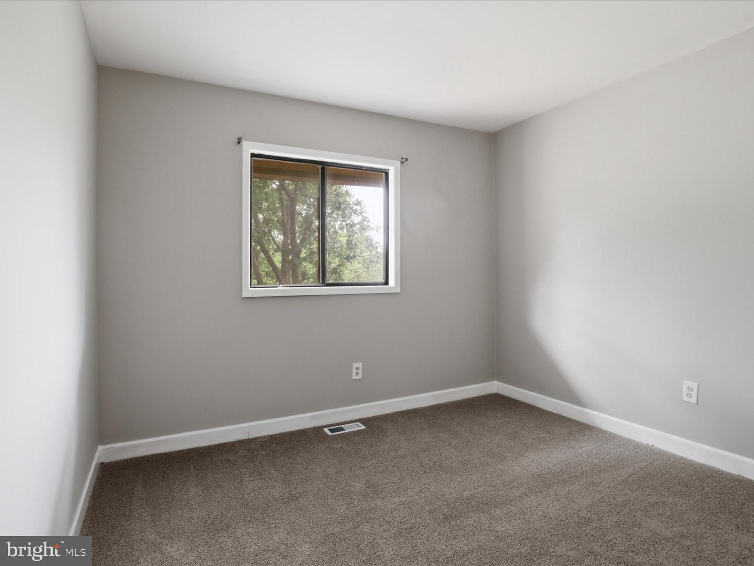 1145 AUTUMNHAZE COURT
