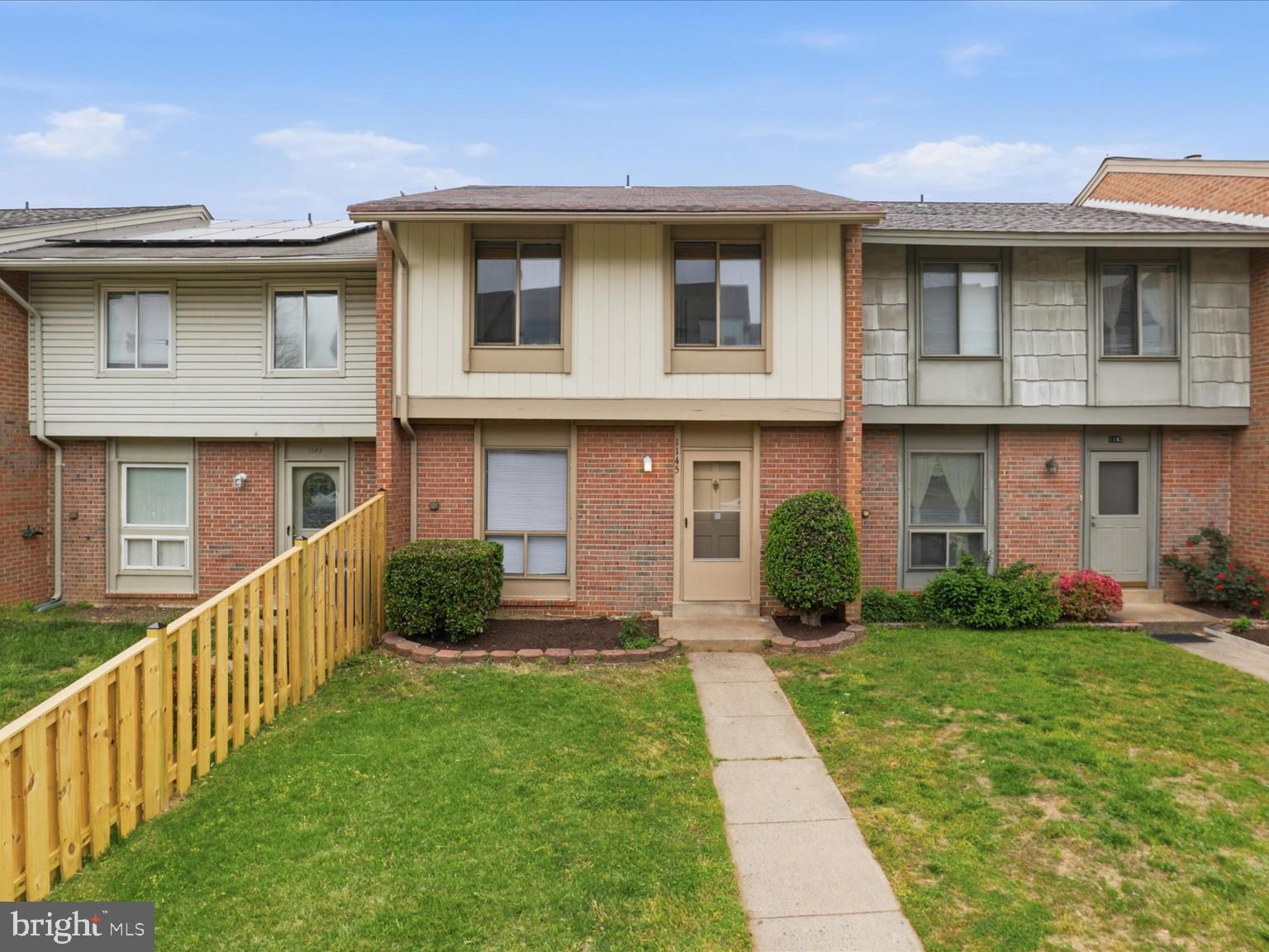 1145 AUTUMNHAZE COURT