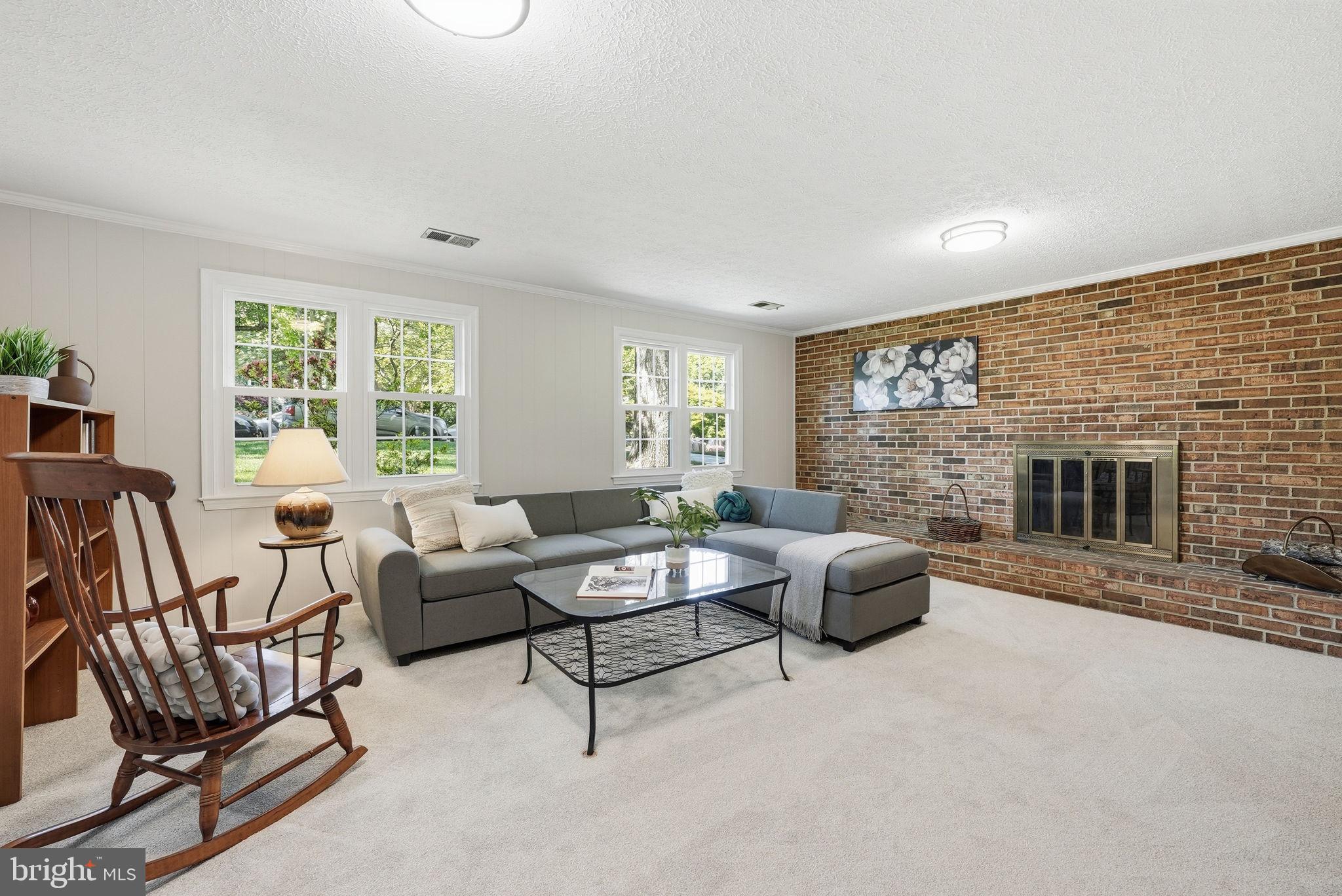 2327 RIVIERA DRIVE