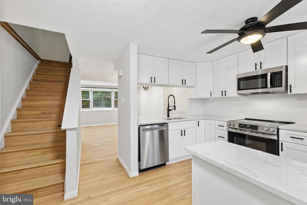 8317 BROOKVALE COURT