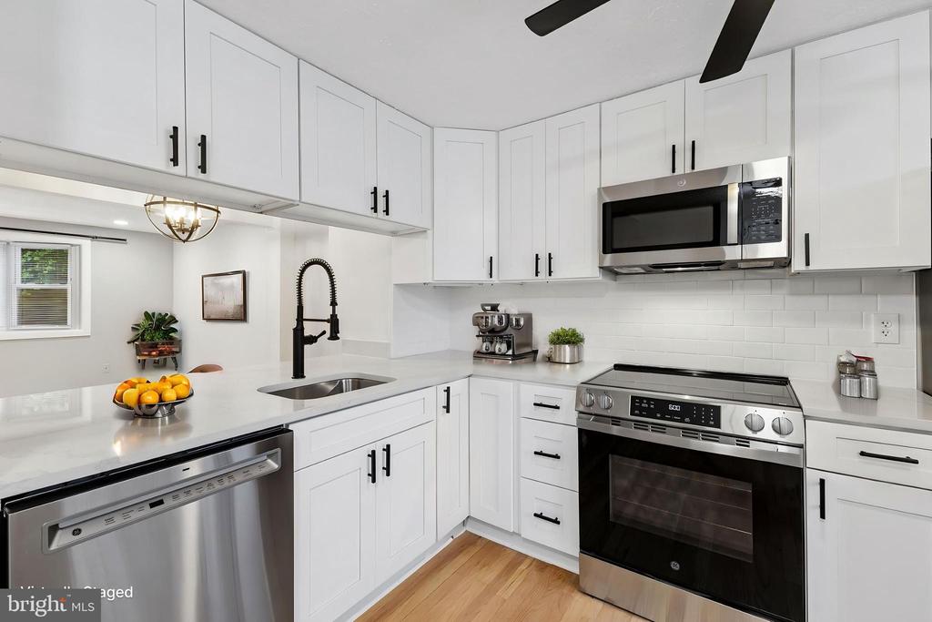 8317 BROOKVALE COURT