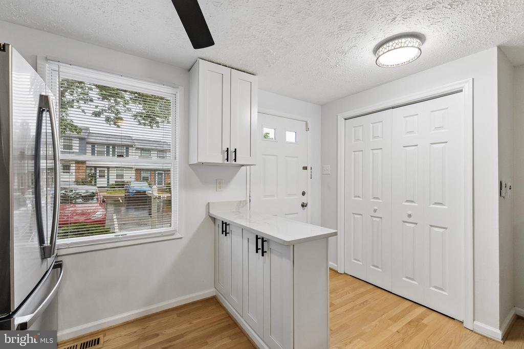 8317 BROOKVALE COURT