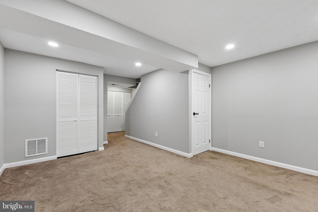 8317 BROOKVALE COURT