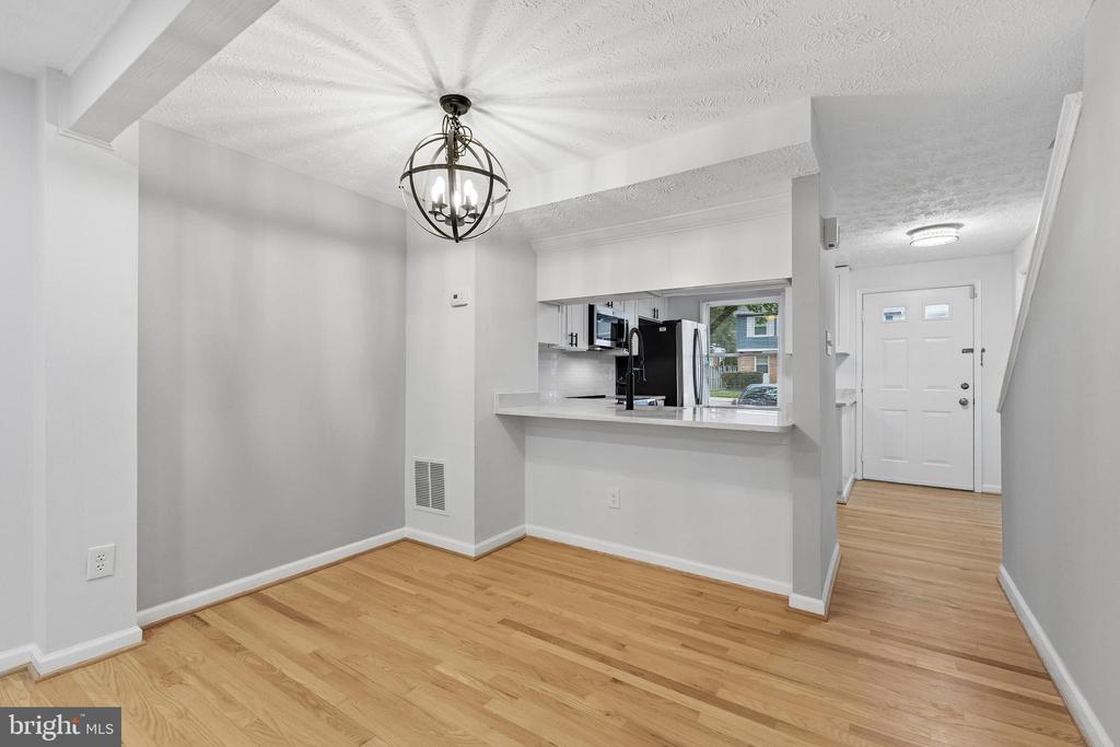8317 BROOKVALE COURT
