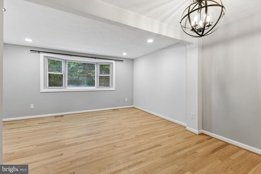 8317 BROOKVALE COURT