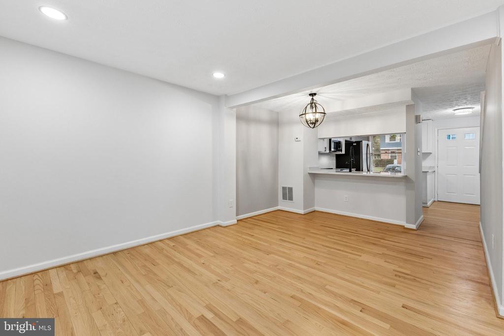 8317 BROOKVALE COURT