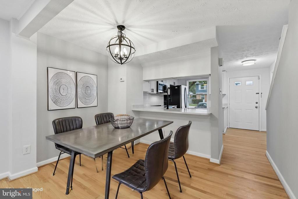 8317 BROOKVALE COURT