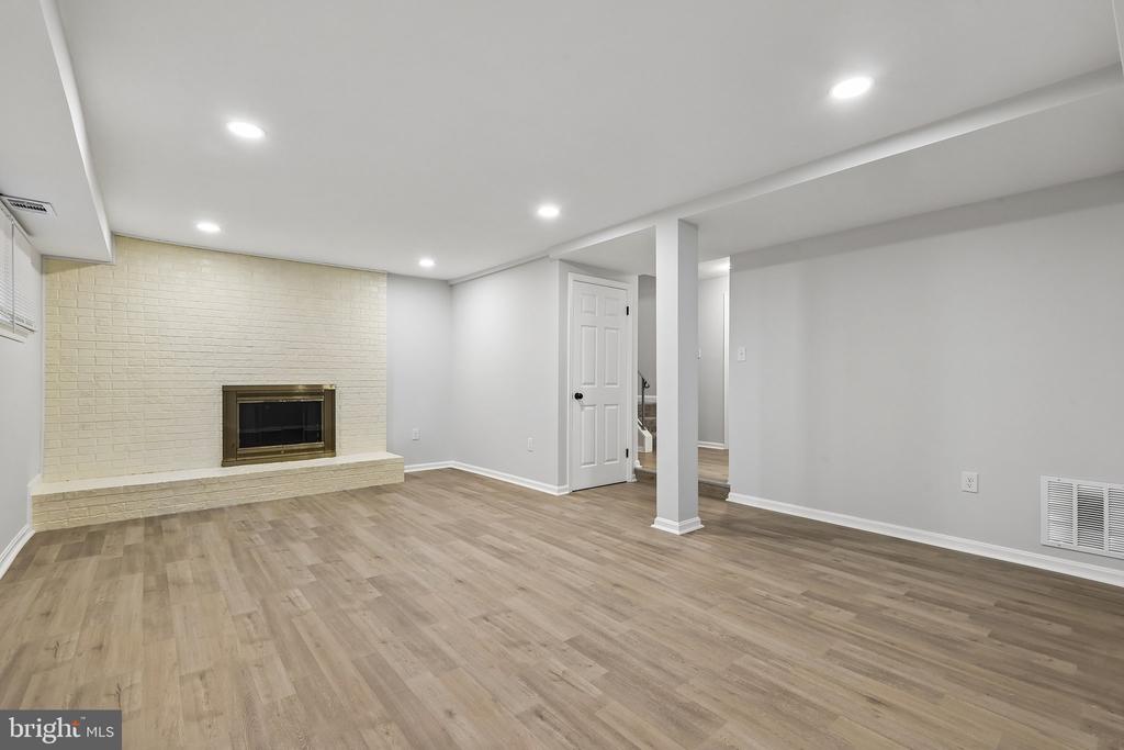 7937 BETHELEN WOODS LANE