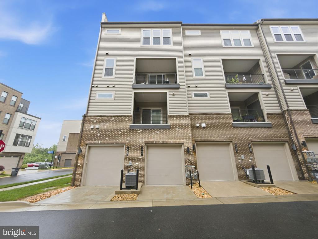 14421 BECKETT GLEN CIRCLE 1006