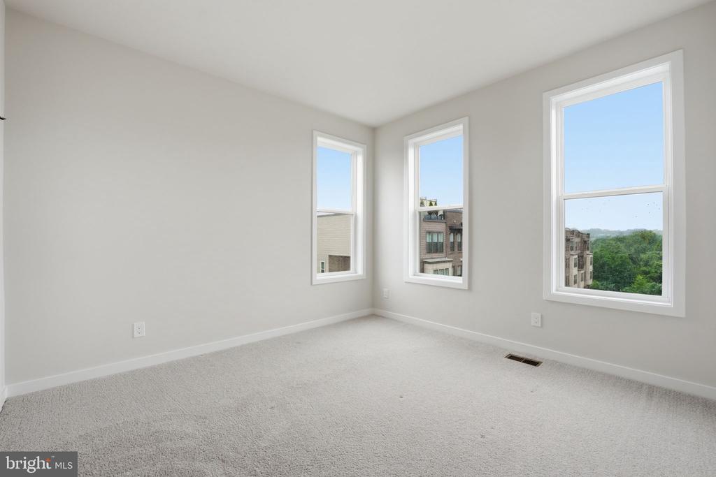 14421 BECKETT GLEN CIRCLE 1006