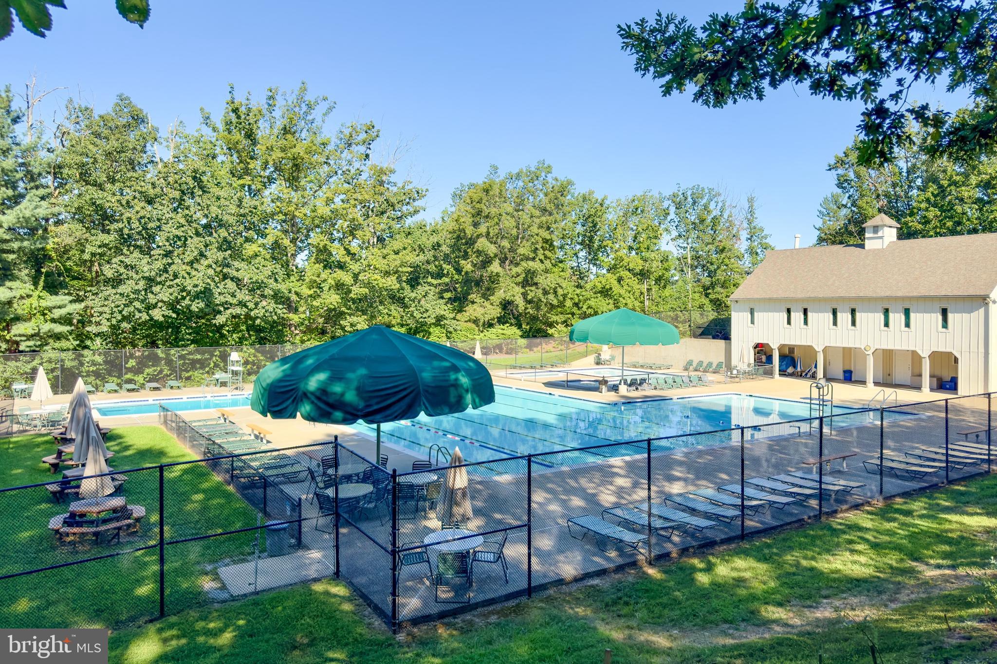 10582 REEDS LANDING CIRCLE