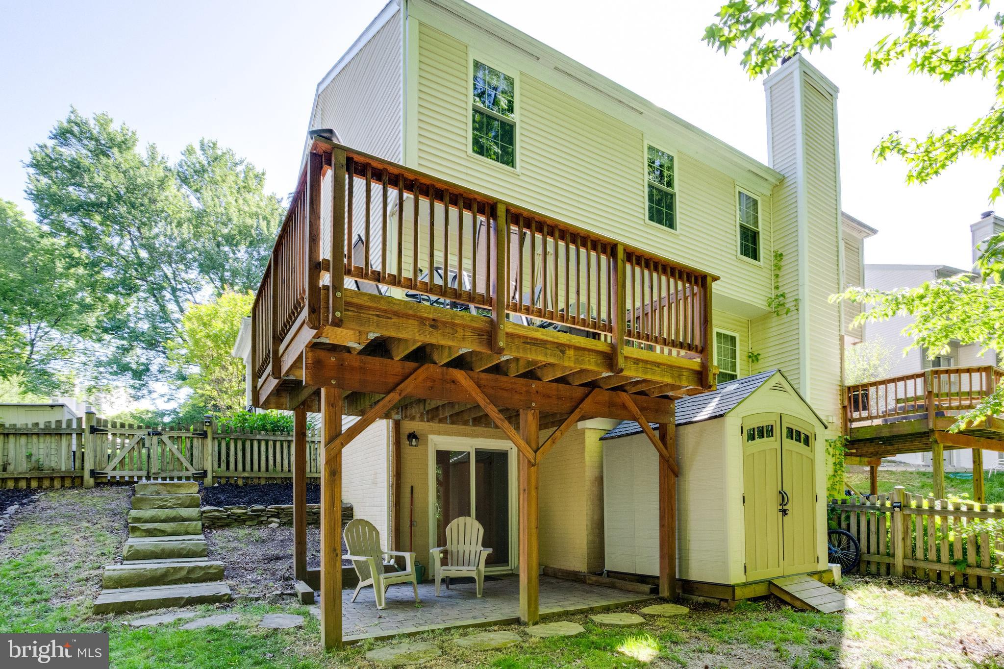10582 REEDS LANDING CIRCLE