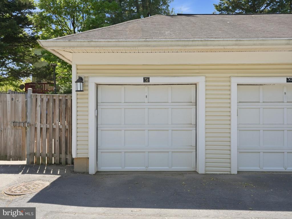 4135 FOUNTAINSIDE LANE Unit: 101