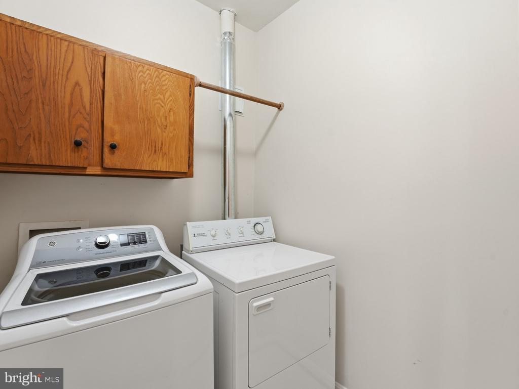 4135 FOUNTAINSIDE LANE Unit: 101