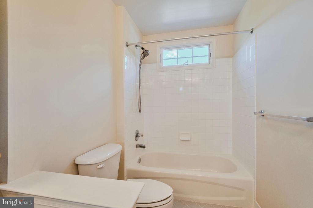 1355 TUNWELL STABLE COURT