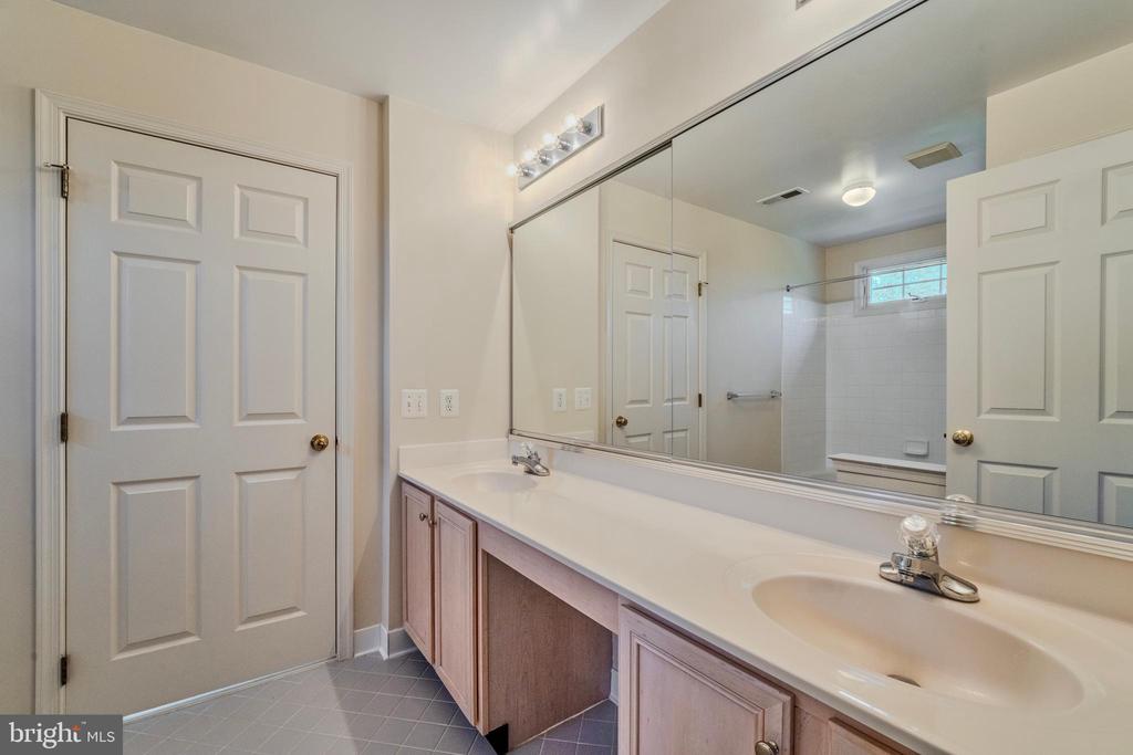 1355 TUNWELL STABLE COURT