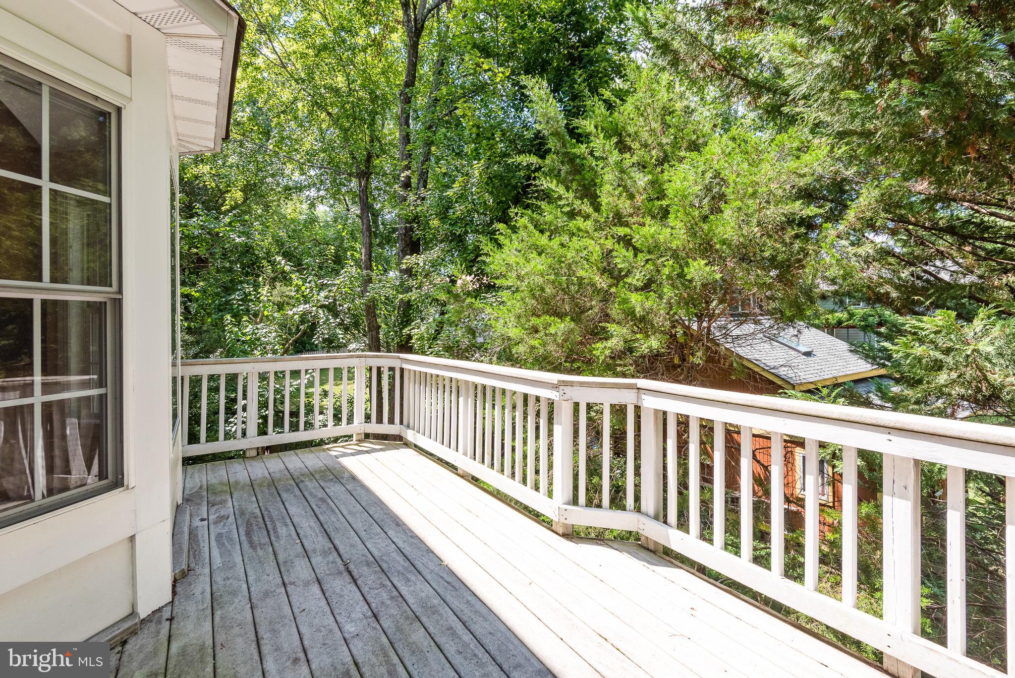 2202 SARAH WOODS COURT