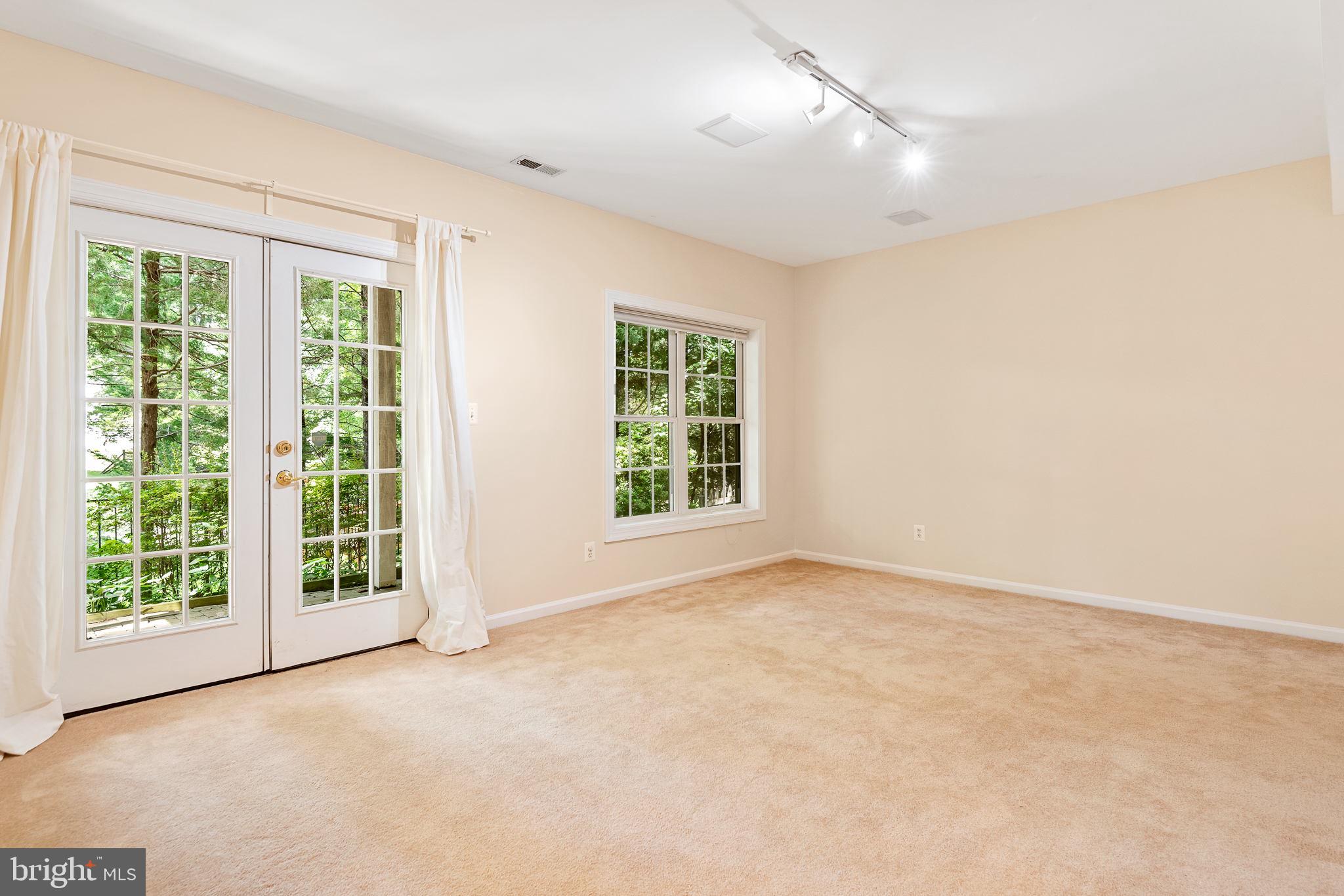 2202 SARAH WOODS COURT