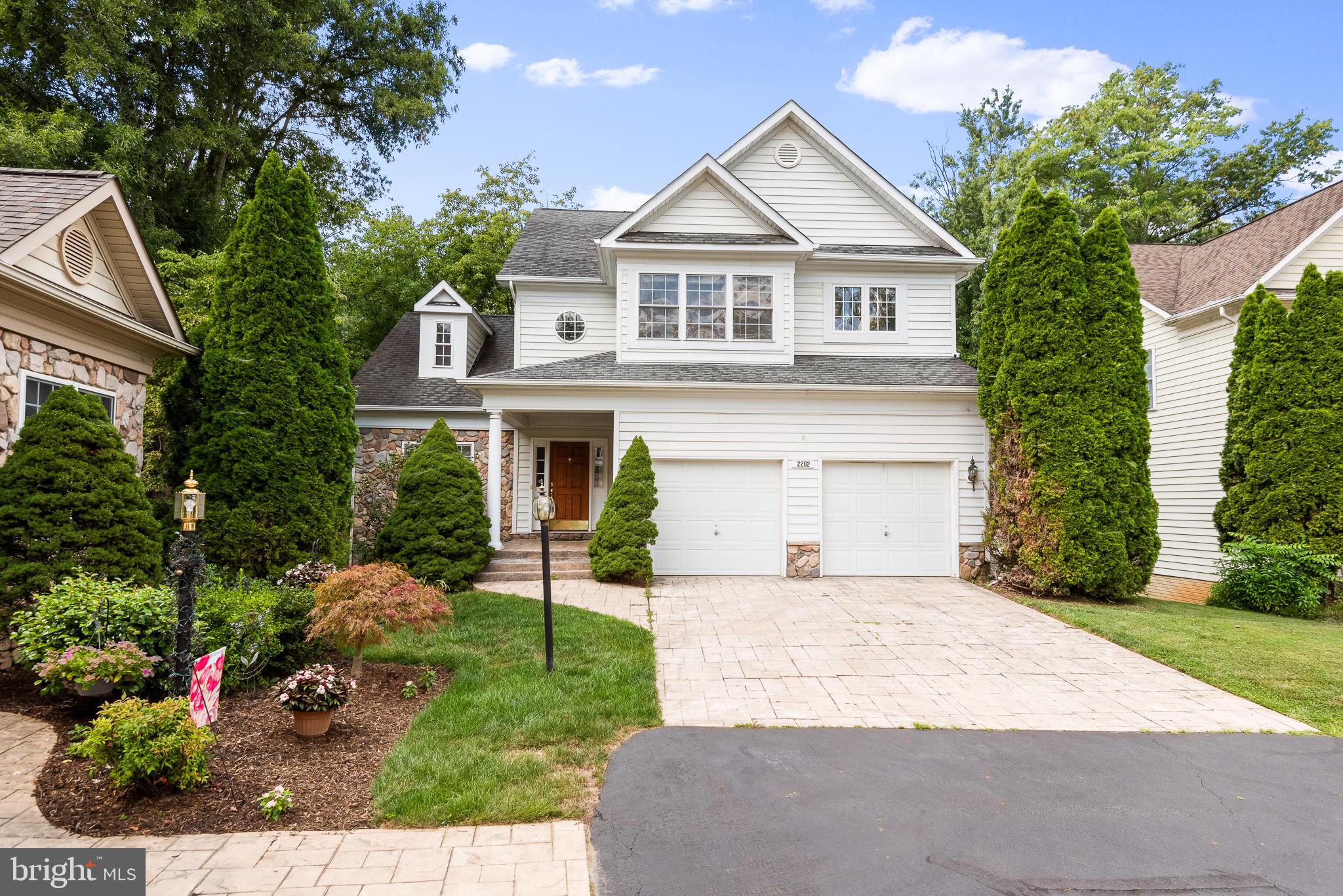 2202 SARAH WOODS COURT