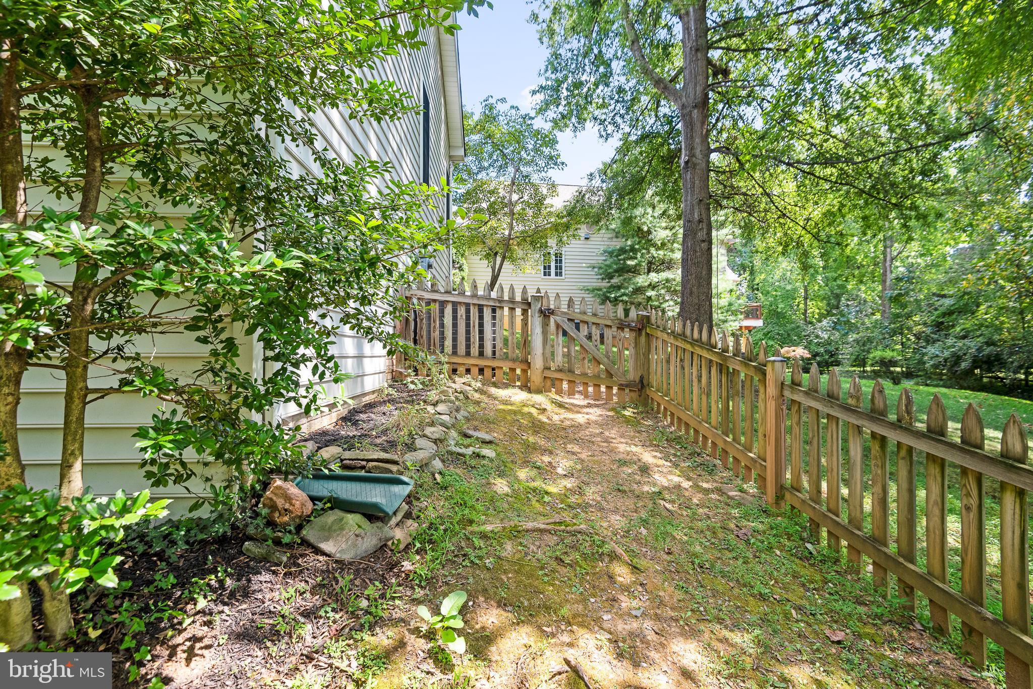 2202 SARAH WOODS COURT