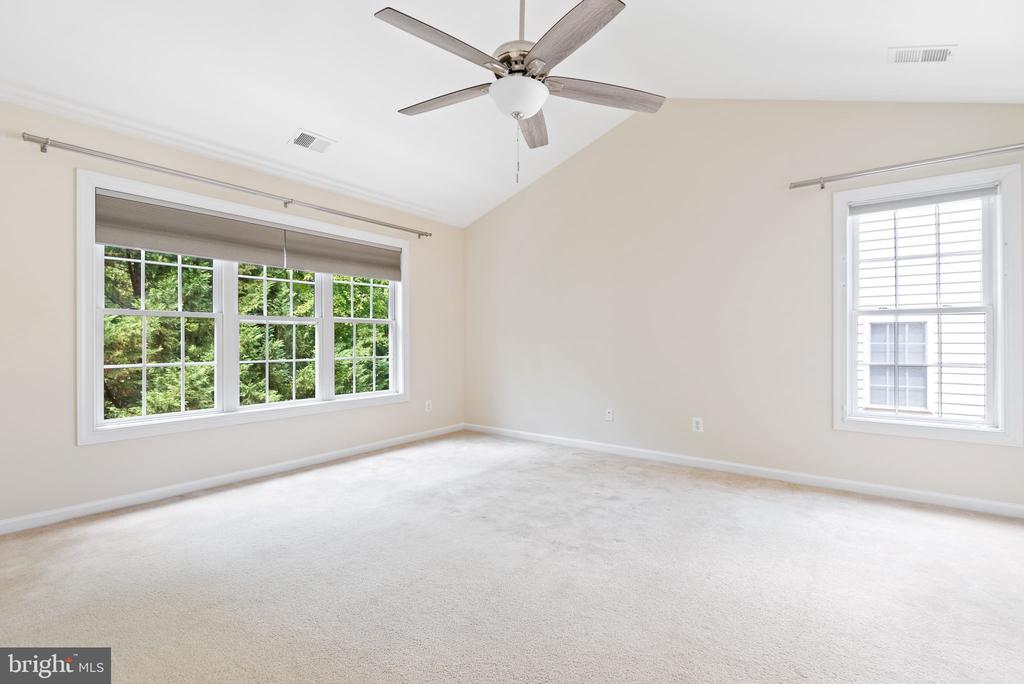 2202 SARAH WOODS COURT