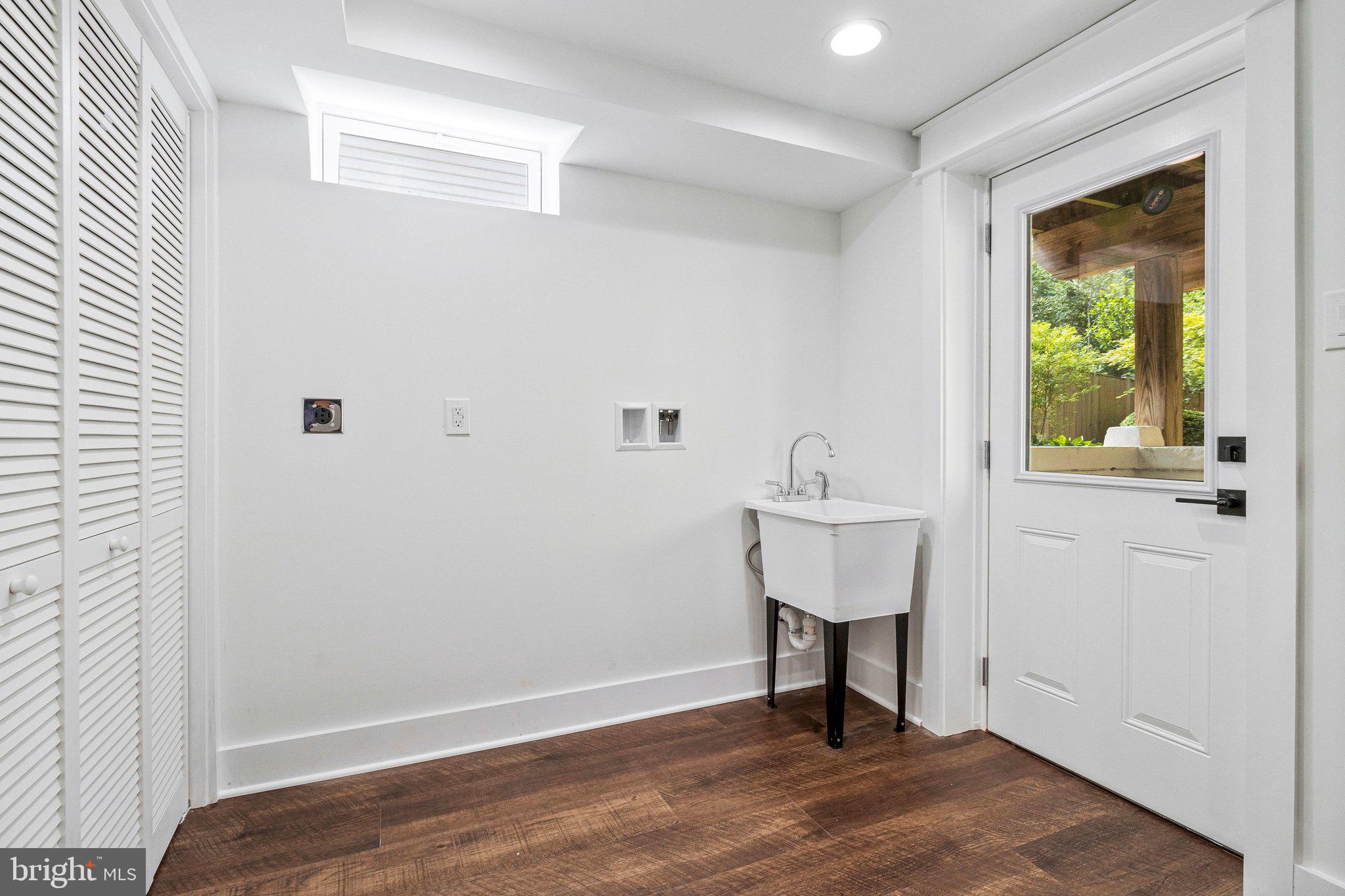 2249 SWEETBRIAR DRIVE