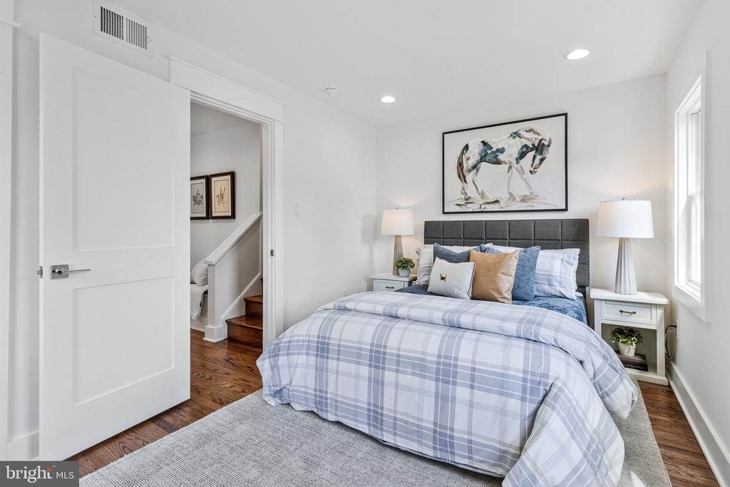 2249 SWEETBRIAR DRIVE