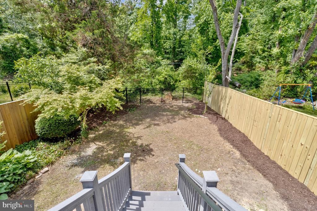 2249 SWEETBRIAR DRIVE