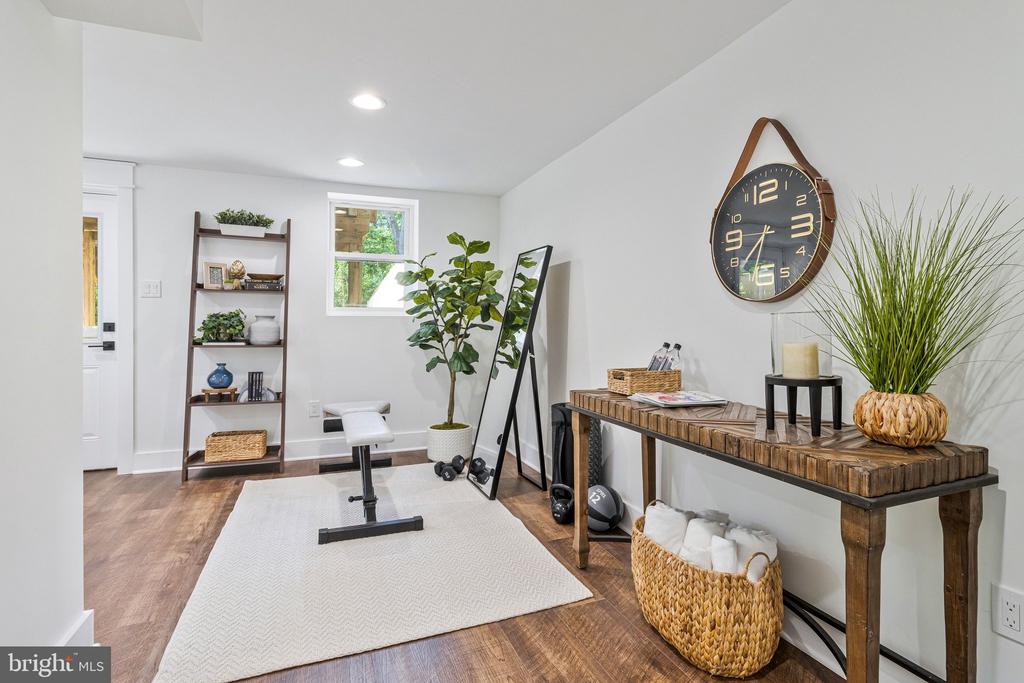 2249 SWEETBRIAR DRIVE
