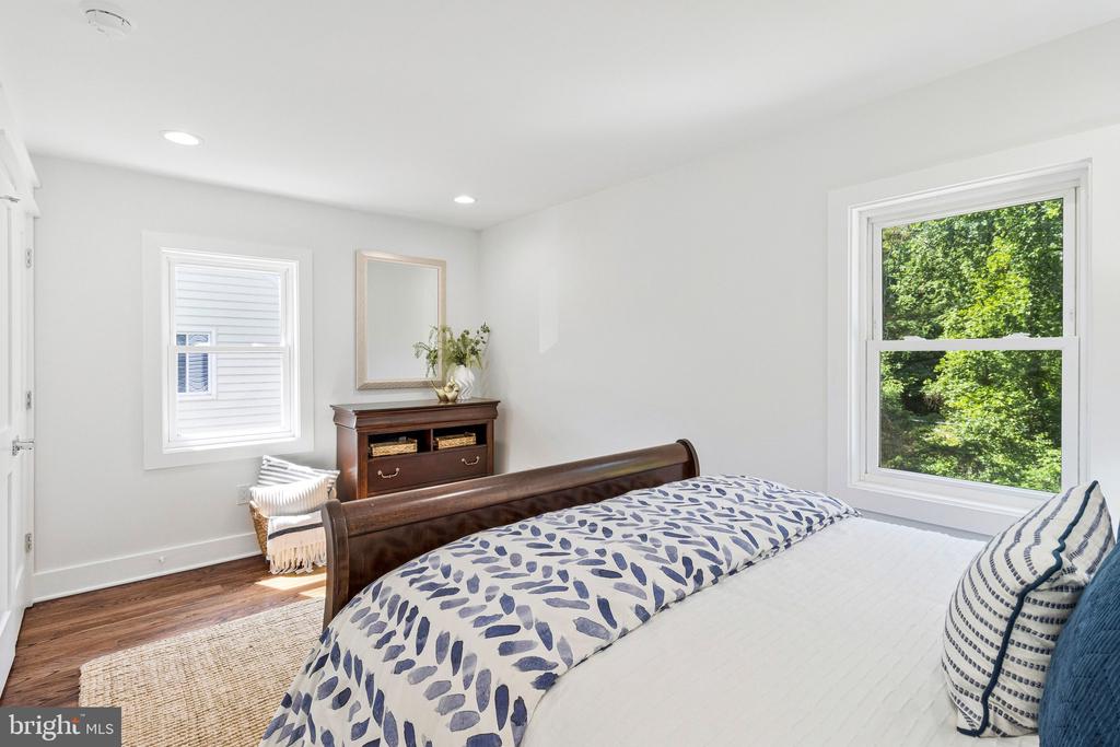 2249 SWEETBRIAR DRIVE
