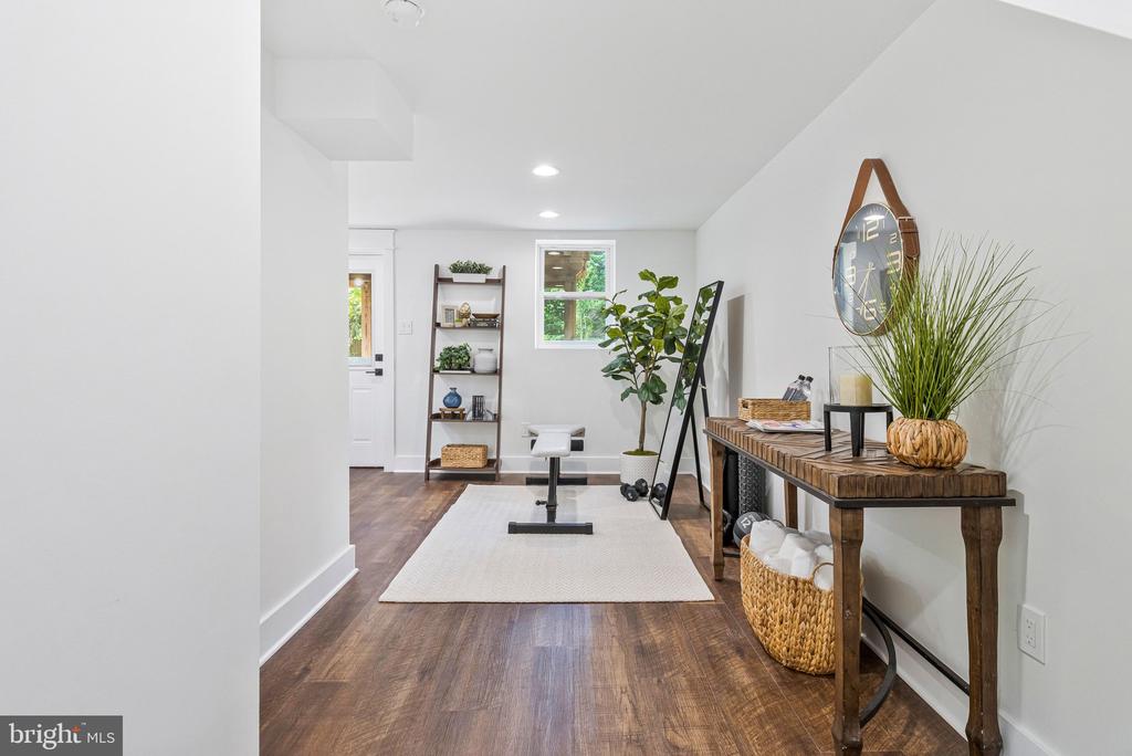 2249 SWEETBRIAR DRIVE