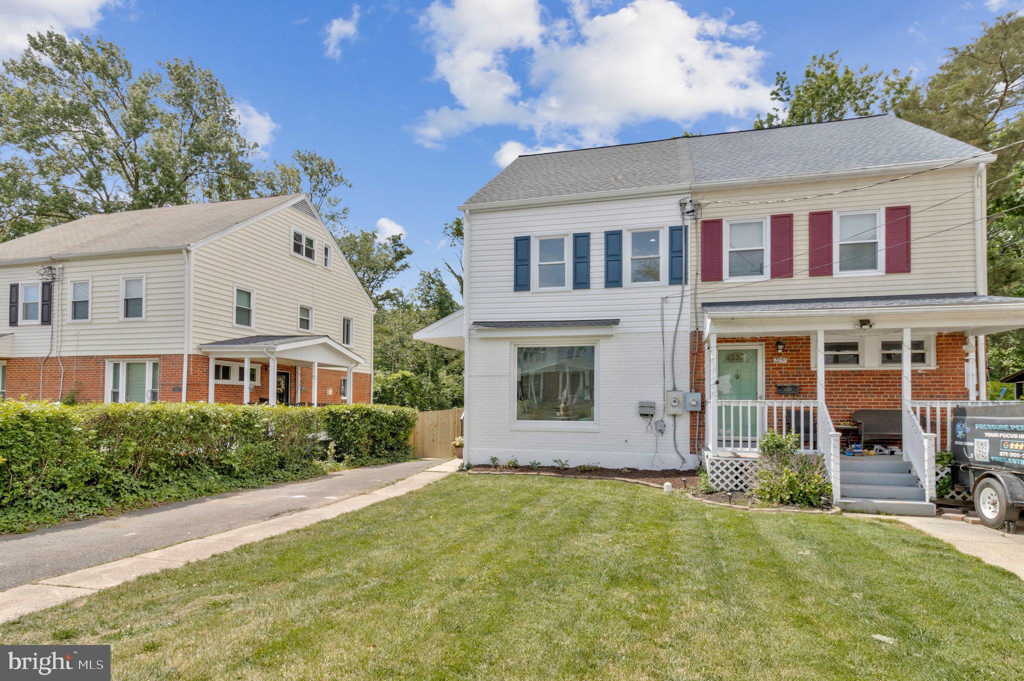 2249 SWEETBRIAR DRIVE