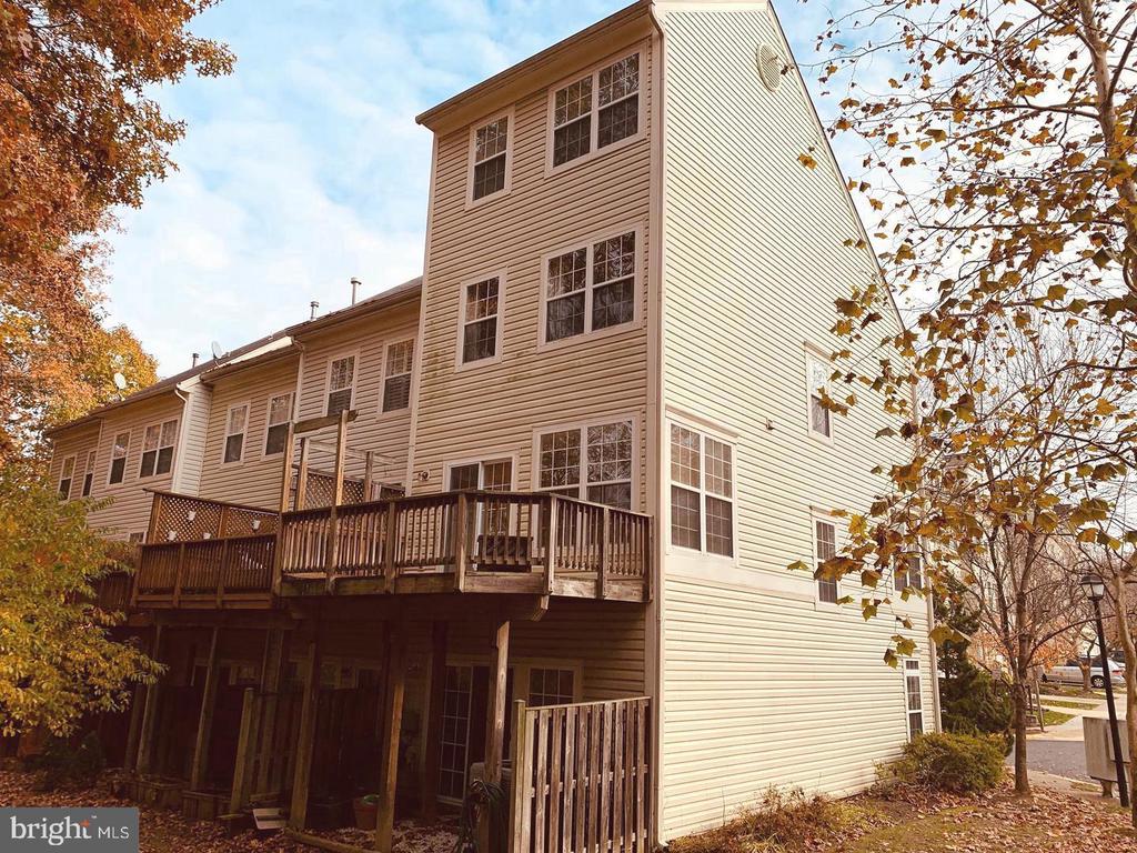 5448 CHIEFTAIN CIRCLE