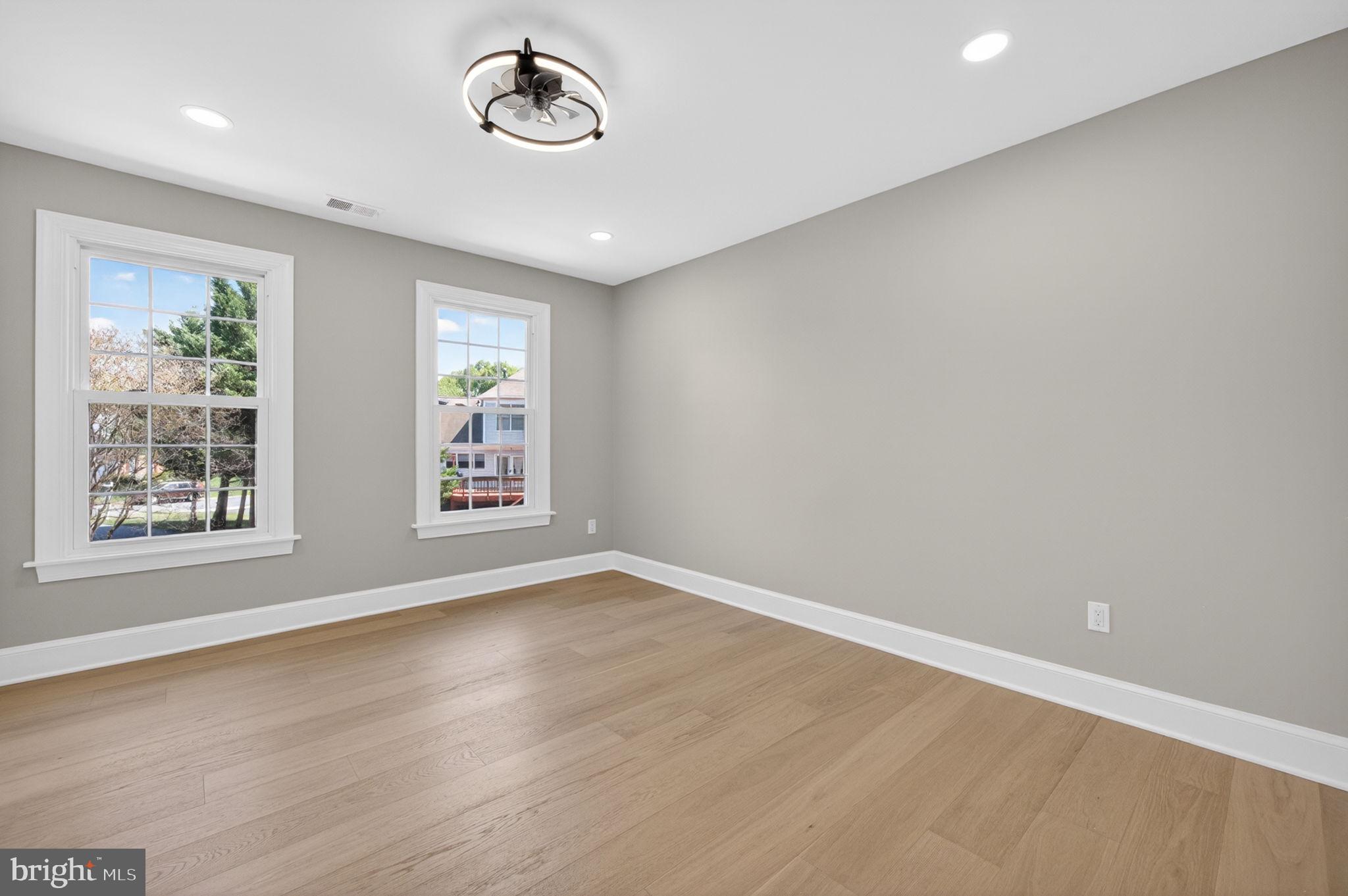 6116 OAKENGATE WAY