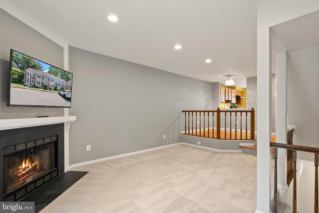 11243 SILENTWOOD LANE