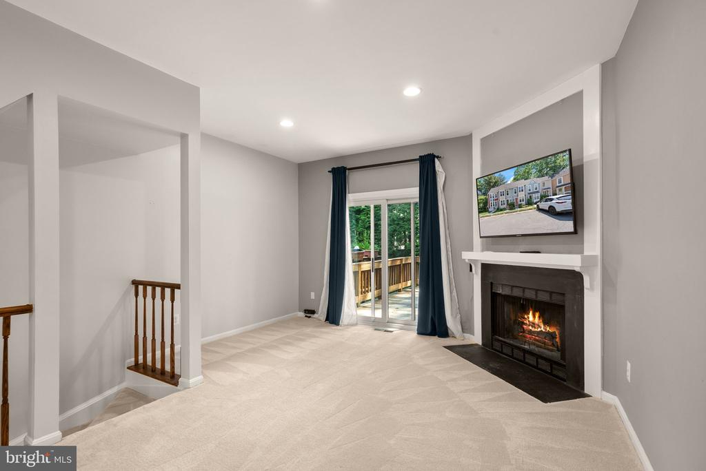 11243 SILENTWOOD LANE