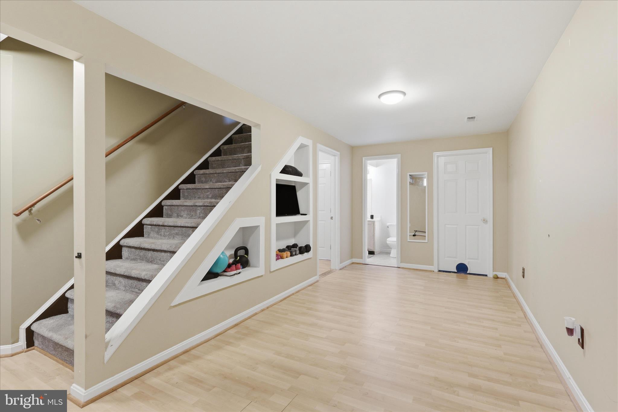 1498 POWELLS TAVERN PLACE
