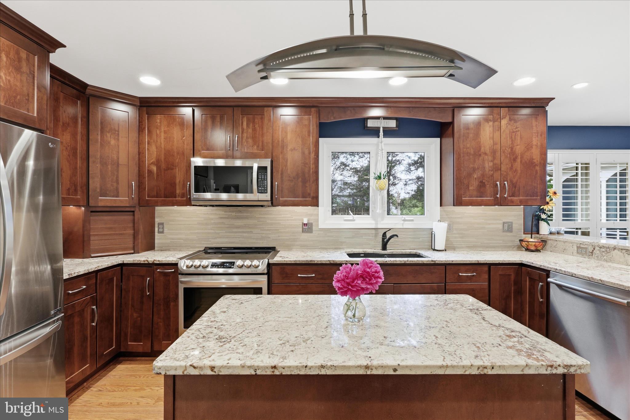 1498 POWELLS TAVERN PLACE
