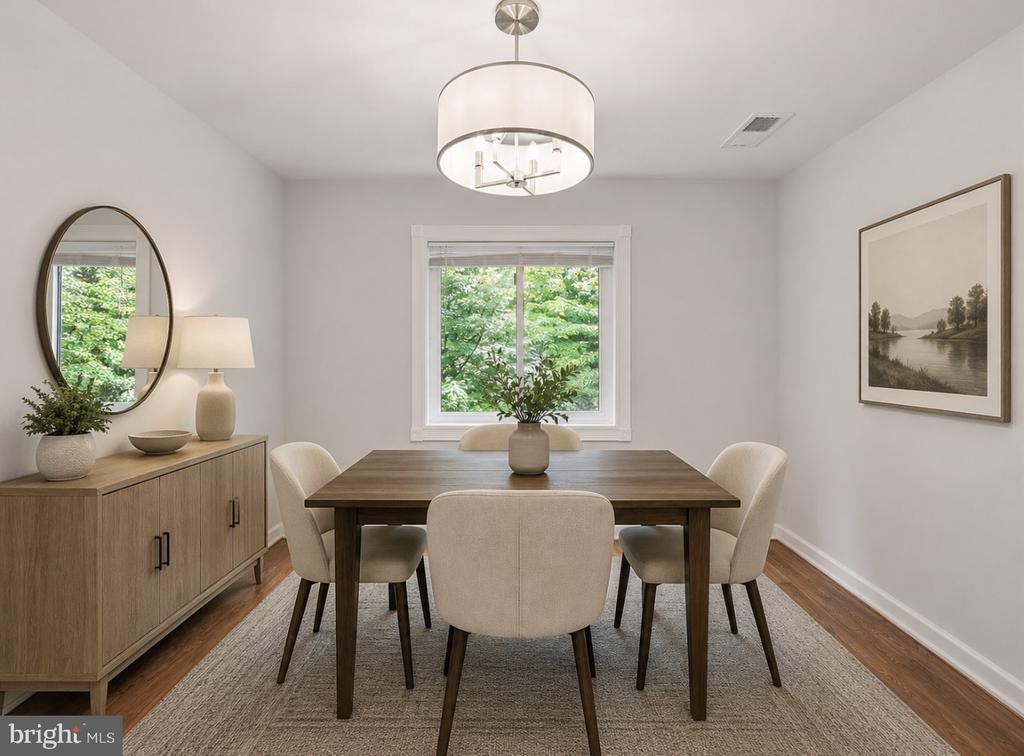 1558 NORTHGATE SQUARE 32B 1558-32B
