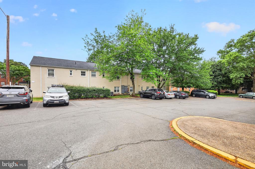 2912 PEYTON RANDOLPH DRIVE 101