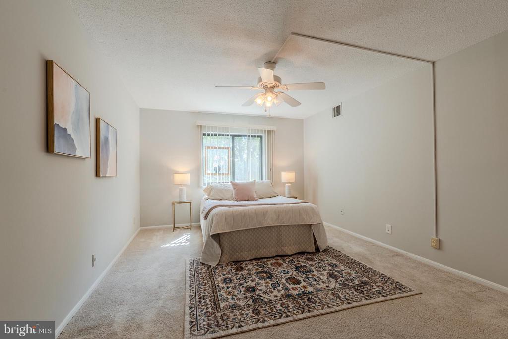 5901 MOUNT EAGLE DRIVE 510