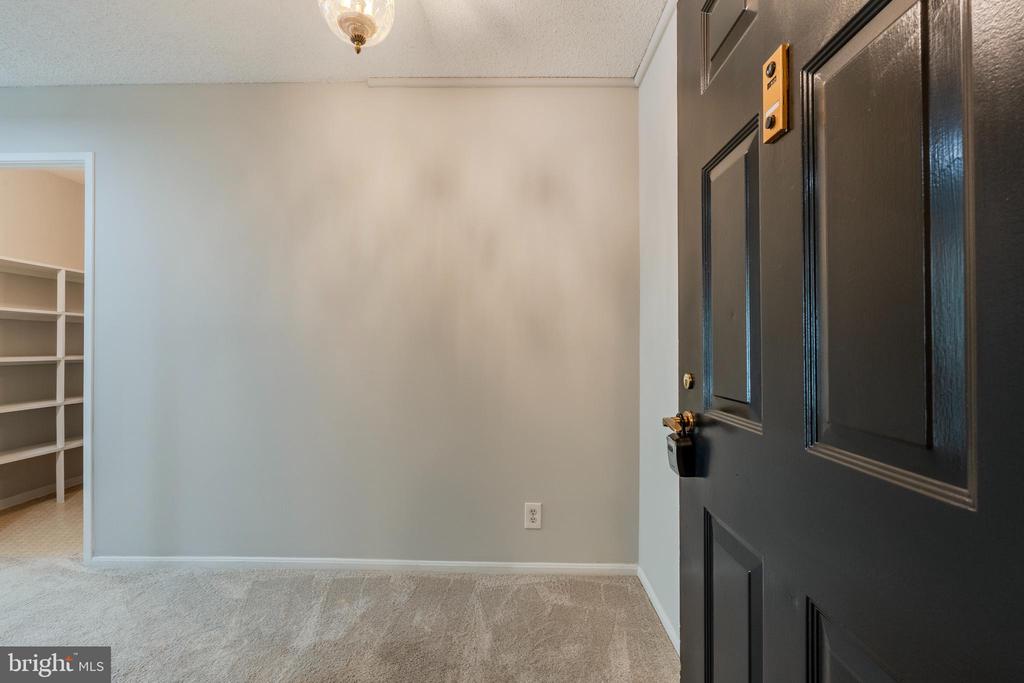 5901 MOUNT EAGLE DRIVE 510