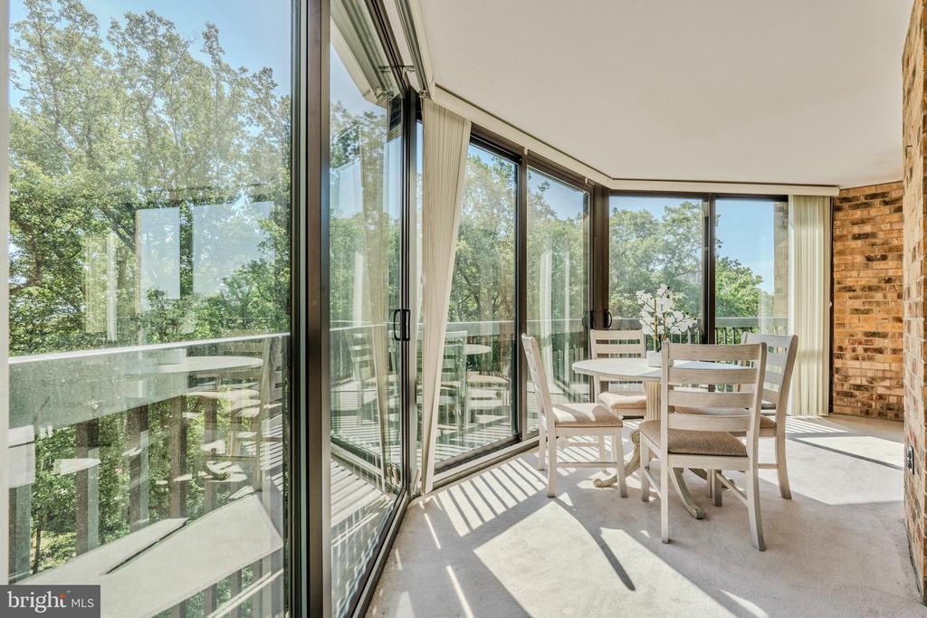 5901 MOUNT EAGLE DRIVE 510