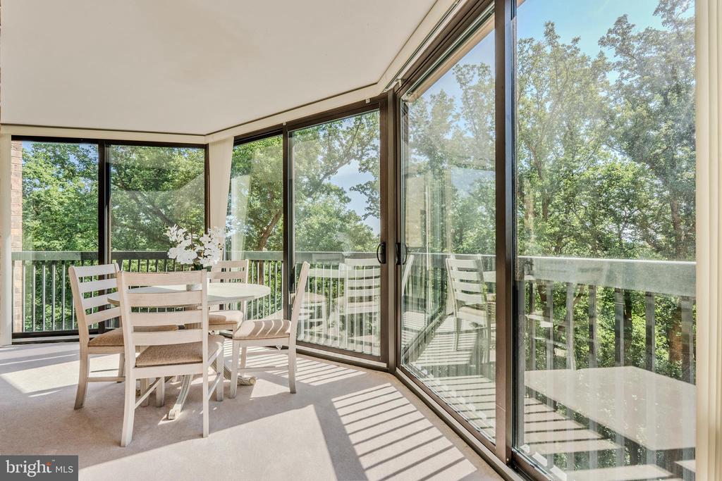5901 MOUNT EAGLE DRIVE 510