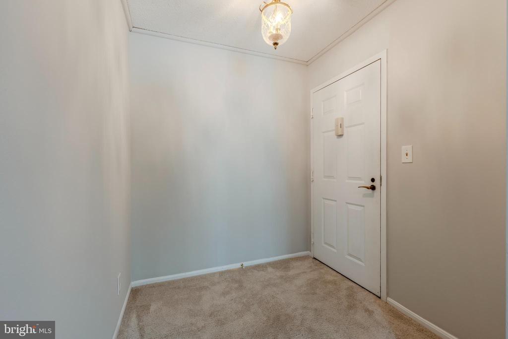5901 MOUNT EAGLE DRIVE 510