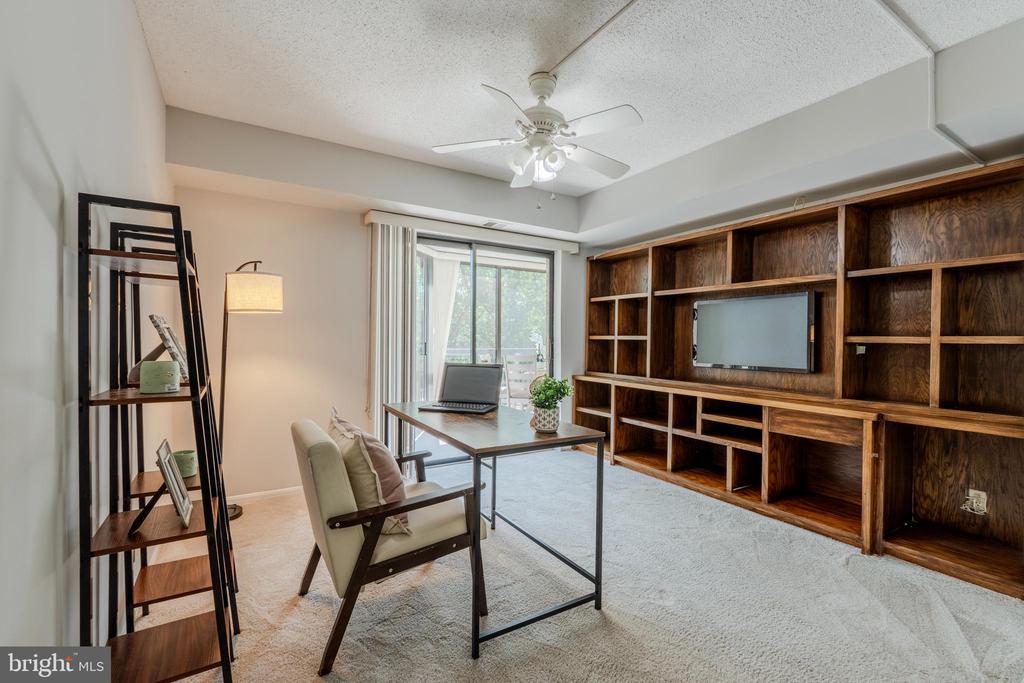 5901 MOUNT EAGLE DRIVE 510